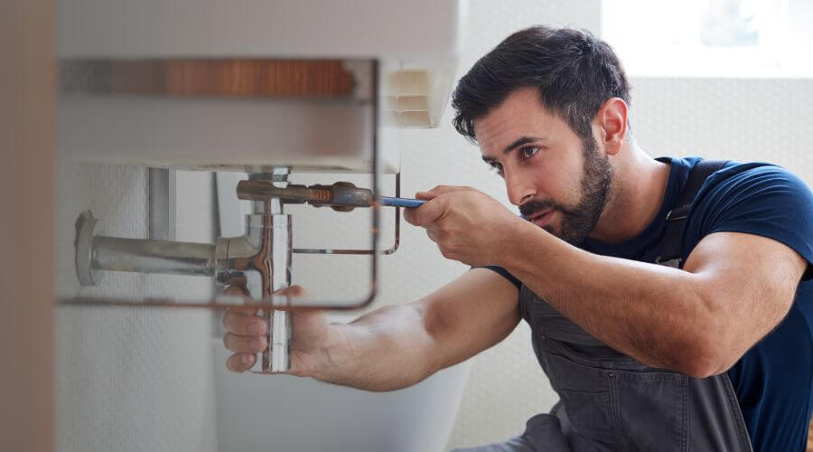 Professional water heater installation services in Klondike, TX